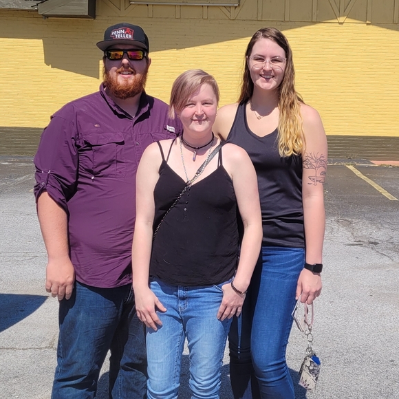 Meet your Posher, Nicki - Picture 7 of 7